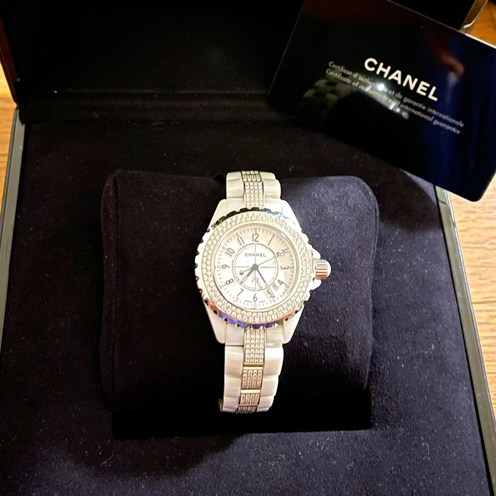 CHANEL J12 Diamond Ladies Watch H1420 Brand New Condition with Paperwork